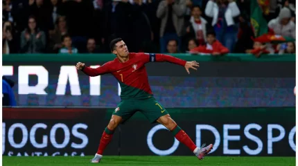 38 жастағы Криштиану Роналду тағы бір рекорд орнатты