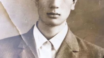 В Сети появились фотографии юного Токаева