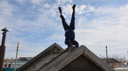 Пенсионер из Актюбинской области удивляет своими способностями
