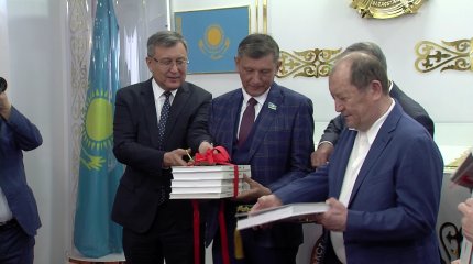 Көпен Әмірбектің «Көпен келе жатыр!...» атты бестомдық шығармалар жинағы жарыққа шықты