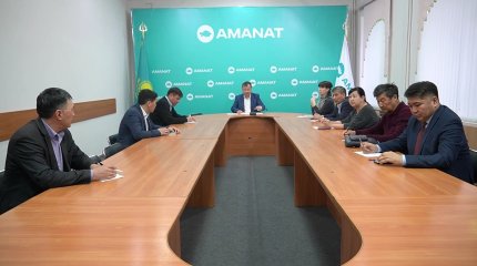 Депутатские фракции партии «AMANAT» утвердили в маслихатах регионов
