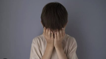 Двое подростков изнасиловали восьмилетнего мальчика в Алматинской области
