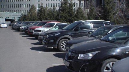 «Ақылы тұрақтарды алып тастаған дұрыс», - қала тұрғыны