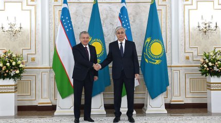 Қасым-Жомарт Тоқаев Өзбекстан Президенті Шавкат Мирзиёевпен кездесті