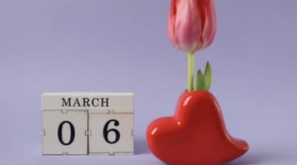 Новые знакомства у дев, встречи с родными - у скорпионов: гороскоп на 6 марта