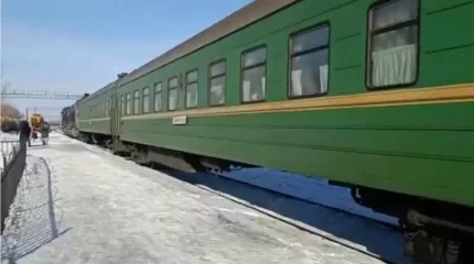 Рельстен шығып кеткен Бішкек-Самара пойызы қайта аттанды