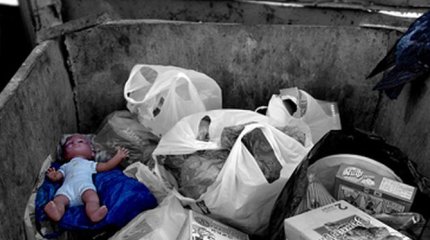 Родила и выбросила? Труп младенца нашли в мусорном контейнере в Павлодаре