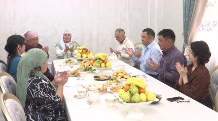 Ананың ақ батасымен өсіп-өнген әулет