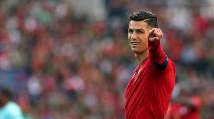 Криштиану Роналду жеке ұшағын сатылымға шығарды