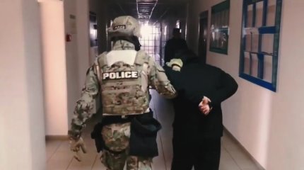 Вовлекали несовершеннолетних и родителей закладчиков: задержана ОПГ наркодилеров