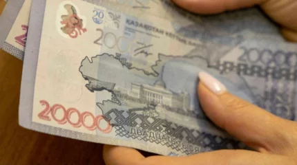Астанада зейнеткердің 2,5 млн теңгесін ұрлаған қыз ұсталды