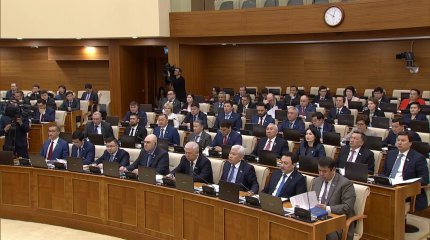 Депутаттар әр балаға 70 мың теңгеден жәрдемақы тағайындауды ұсынды