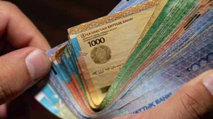 Қарттардан 12 млн теңге жымқыру күдігімен Ұлытау облысындағы мекеме басшысы ұсталды