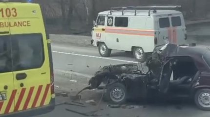 Легковушка протаранила автобус в Усть-Каменогорске