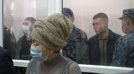 Оралда кәсіпкерді пышақтап өлтірген 2 жігітке сот үкімі шықты