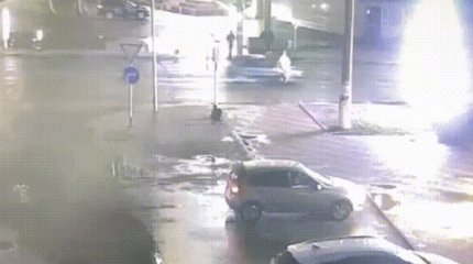 Жуткие кадры: водитель без прав сбил школьника на зебре в Актобе