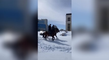 На лыжах и конях: квест «добраться до работы» по-астанински