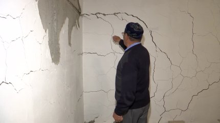 Построенные по госпрограмме новостройки расползаются по швам в Актобе