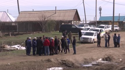 Ақтөбеде Өрлеу ауылының тұрғындары мал жаятын жерге зар болып отыр