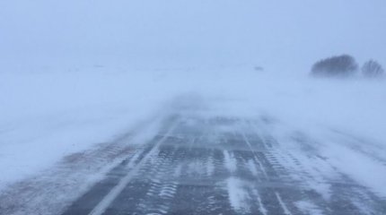 Из-за непогоды в Карагандинской области закрыли дорогу