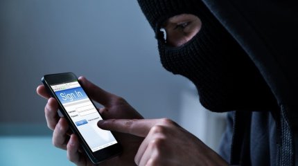 Пассажир-мошенник оформил кредиты на шесть туркестанских таксистов