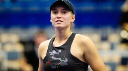 Елена Рыбакина стартовала с победы в Штутгарте