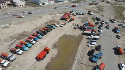 Атырауда ассенизатор жүргізушілері бас көтерді