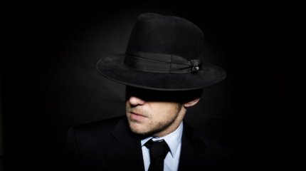 Британский шпион после задания убил собственного сына