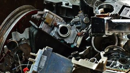 Өзбекстандық жігіт ұрлаған көлігін ұнатпай, металл қабылдайтын жерге өткізіп жіберген