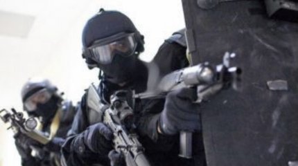 Люди в форме и с оружием вышли на улицы Усть-Каменогорска