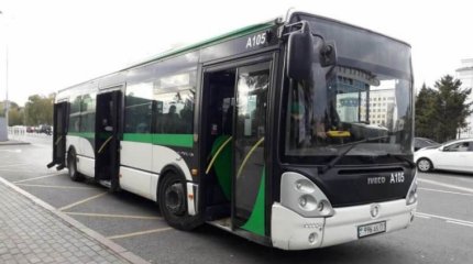 В Астане временно приостановили выпуск транспортных карт для школьников и льготников