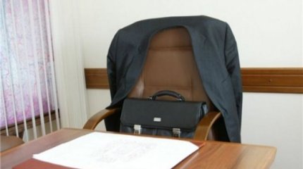 Павлодар облысында жұмыста мас жүрген ауыл әкімі қызметінен қуылды