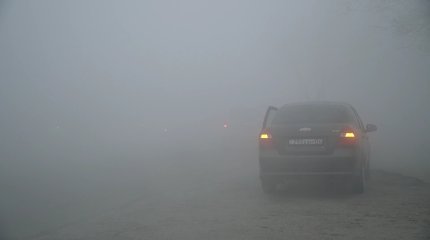 Атырауда қамыс өртеніп, қаланы түтін басты