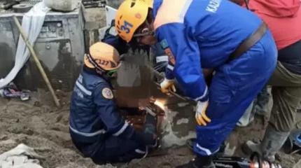 Алматы облысында құрылысшының аяғы бетон араластырғышта қысылып қалды