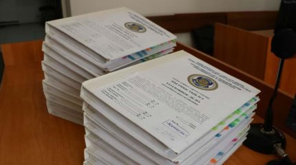 Бір топ қыздың құрбысын ұрып-соққаны жайлы видеоны желіге жүктеген адам да сотталады