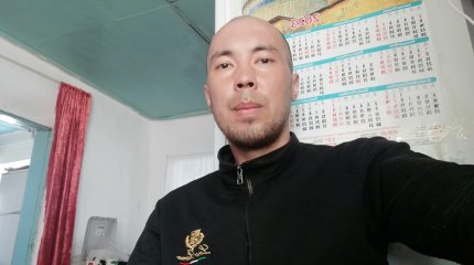 Әйелін бірнеше рет пышақтаған оралдыққа іздеу салынды