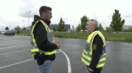 Два человека погибли при стрельбе на заводе Mercedes