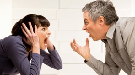 Козероги, контролируйте эмоции; Рыбы, посвятите вечер себе: советы звезд на 12 мая