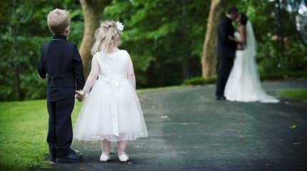 "Не выходите замуж с детьми": правозащитница обратилась к казахстанкам