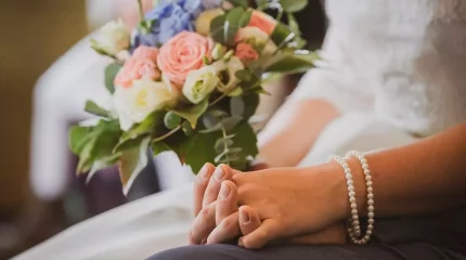 "Үлкен үй алып, ішін жиһазға толтырдық". Той жасамаған қазақстандықтардың оқиғасы