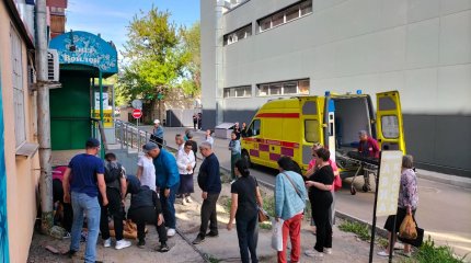 В Усть-Каменогорске под женщиной обрушился балкон