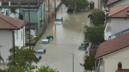 Италиядағы су тасқынынан 14 адам қаза тапты