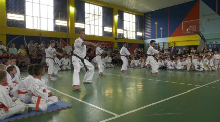 200 юных каратистов померились силами в Алматы