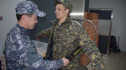 Полсотни телефонов и почти 3 грамма наркотиков пытались пронести в колонии СКО