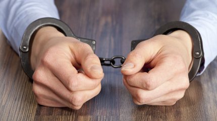 Экс-руководителя управления образования Алматинской области приговорили к тюремному сроку