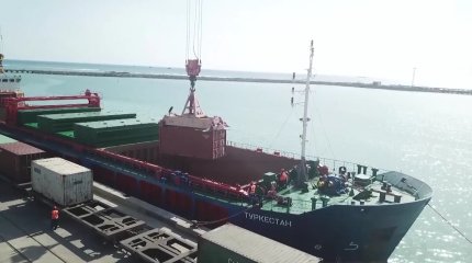 Надо дружить с соседями, учитывая важность международных перевозок и логистики, - эксперт