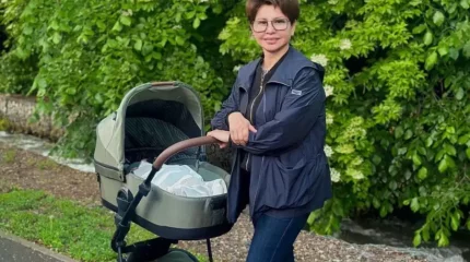 "Осы сәтті қанша армандап күттіңіз". Роза Рымбаеваның немересімен серуендеп жүрген сәті елді сүйсінтті
