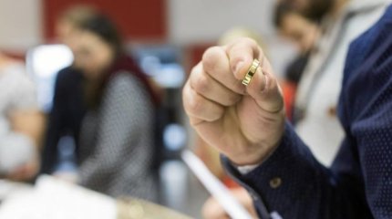 Мужчина поднял на уши полицию и скорую из-за ложной кражи обручального кольца