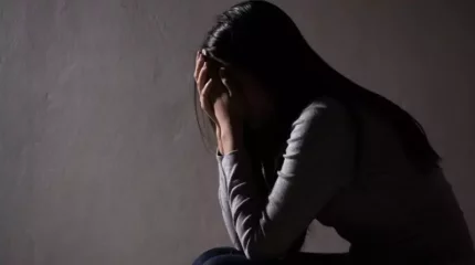 "Анасы білген, бірақ үндемеген": Алматы облысында ер адам екі қызын зорлады деген күдікке ілінді