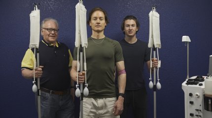 Миллиардер перелил себе кровь сына-подростка ради омоложения